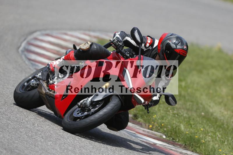 /27 12.06.2025 Ducati Schweiz Trackday Warmup  ADR/gelb-jeaune/ohne